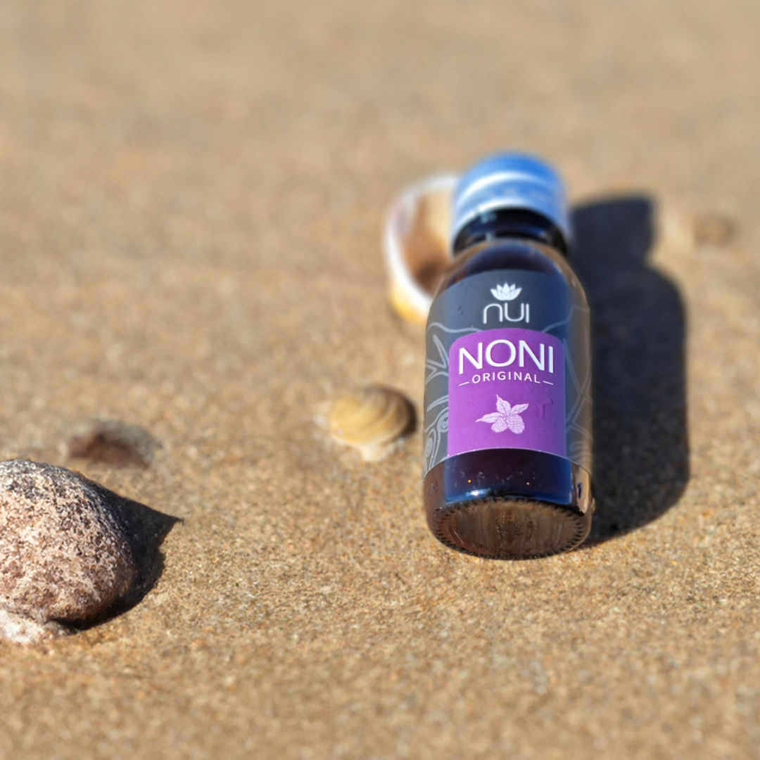 NUI-NONI-ORIGINAL-Shot-am-Strand